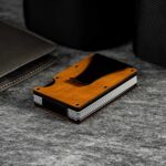 KT005 - Puidust kaarditasku - Copper Brown - ilma pikali kaartidega v1