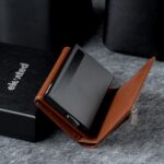 Kaarditasku Elevated Ultimate 1.0 kt009 chestnut brown magnetkinnitus
